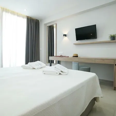 Ellin & Otel Kallithea (Chalkidiki)