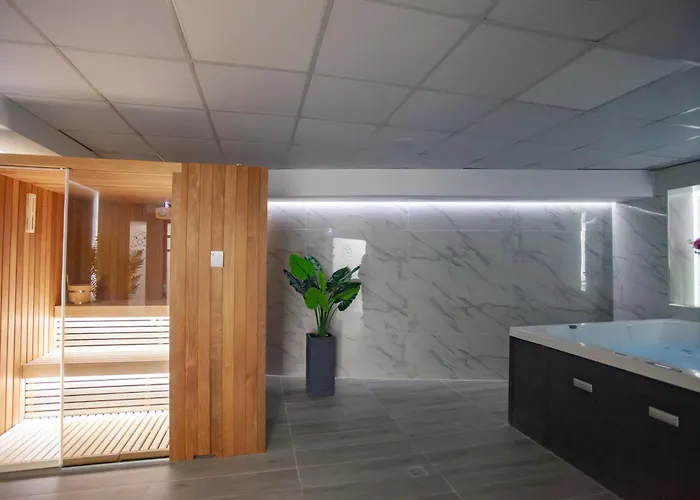 Ellin & Otel Kallithea (Chalkidiki)