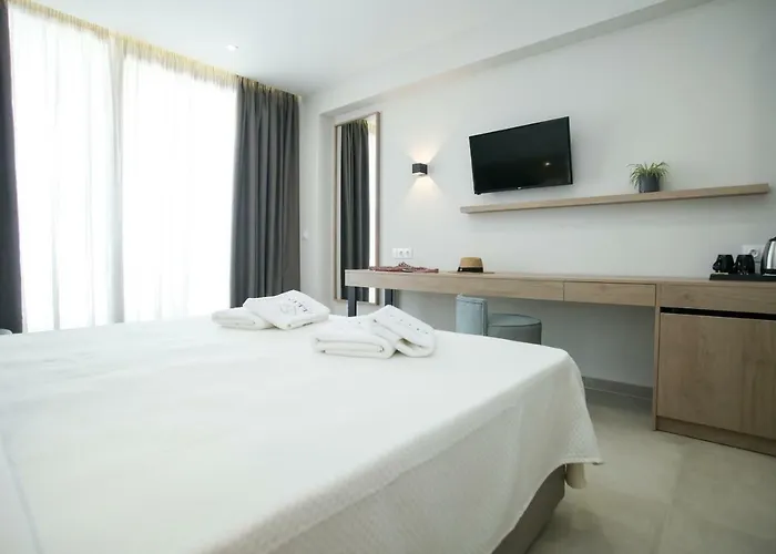 Ellin & Hotel Kallithea (Chalkidiki)